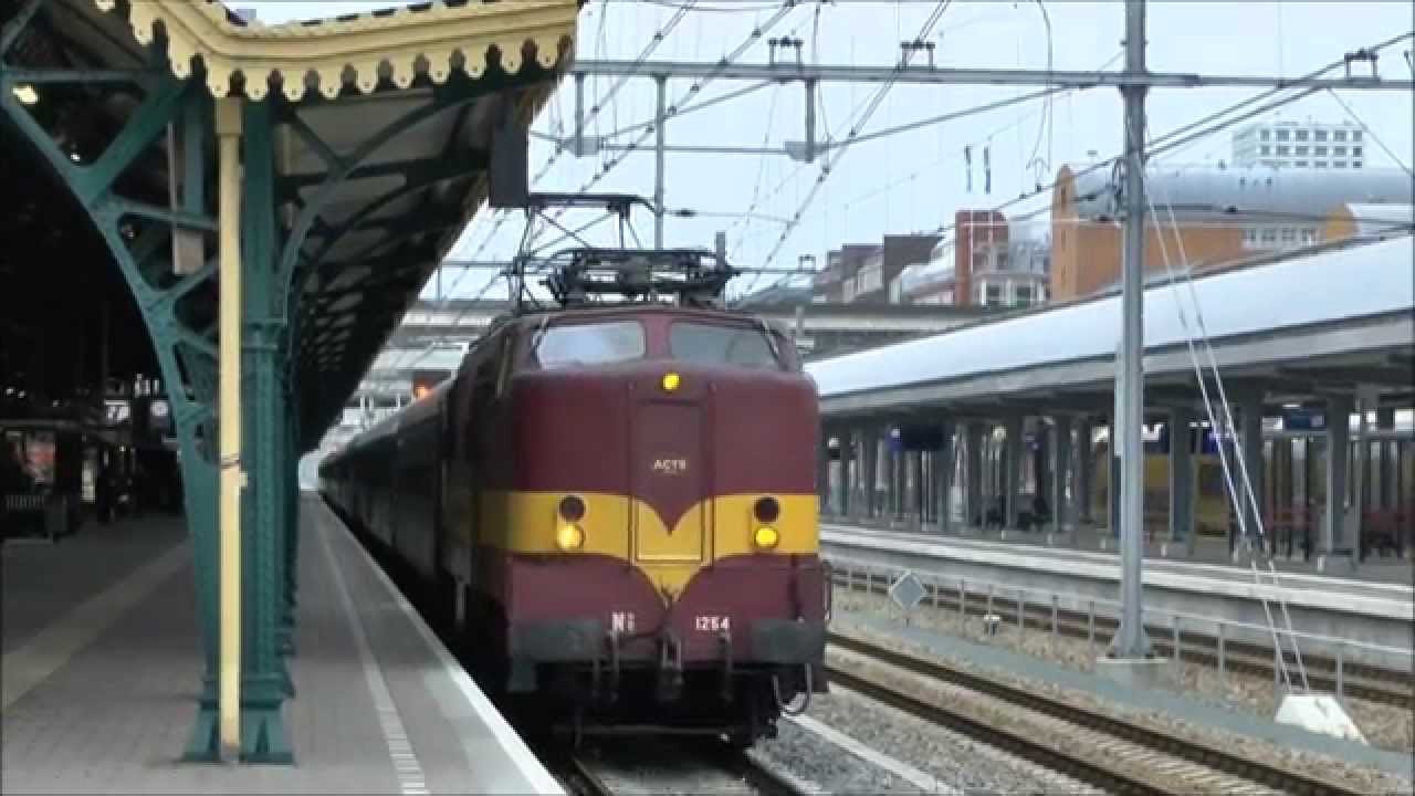 1254 met EETC-Skitrein Den Bosch, cabinerit.