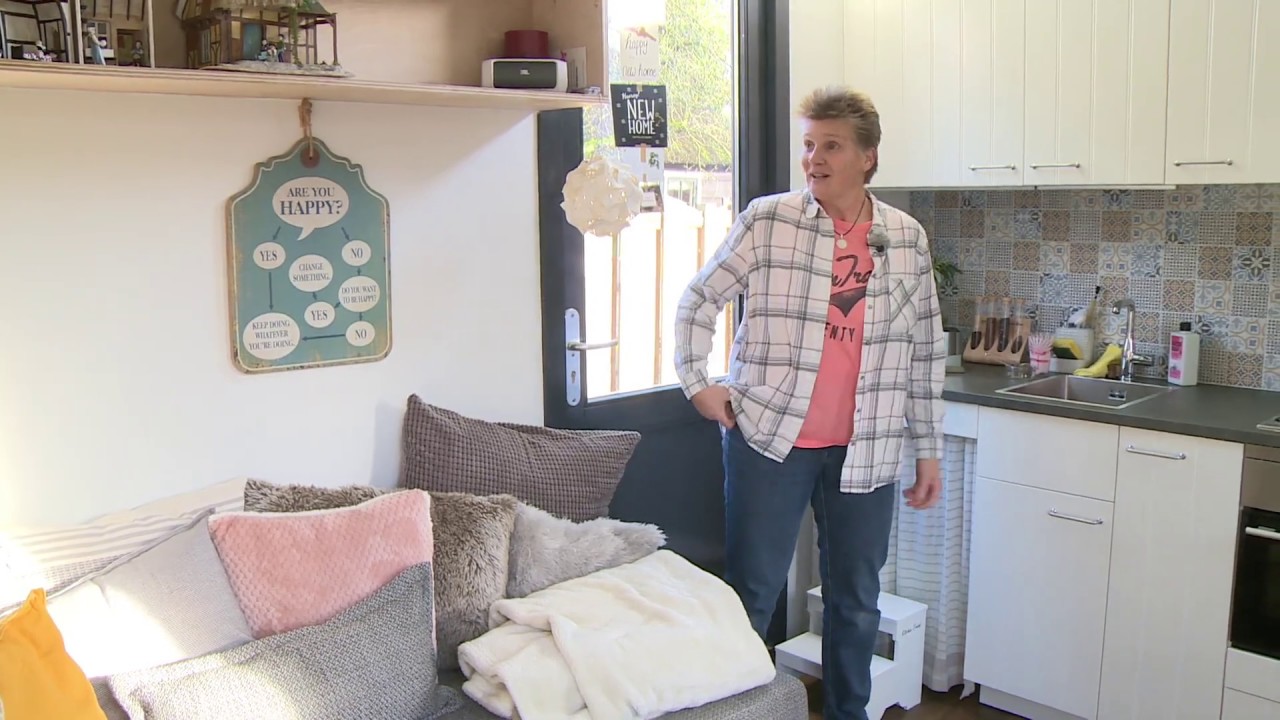 Papendrechtse woont in huis van 25 vierkante meter: 'ik heb al mijn spullen naar de kringloop geb...