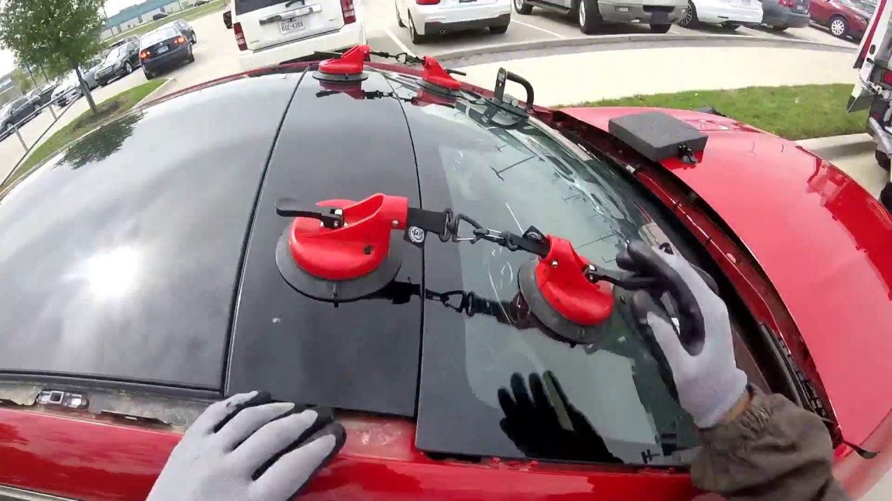 CLA 250 MERCEDEZ 2014 INSTALL WINDSHIELD (INSTALACION DE PARABRISAS)