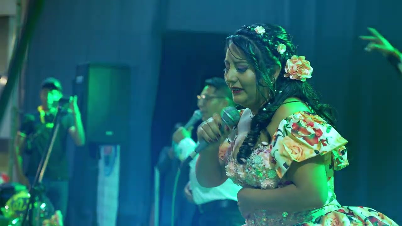💕LINDA ROSALY 💕Gota de Lagrima(Concierto)