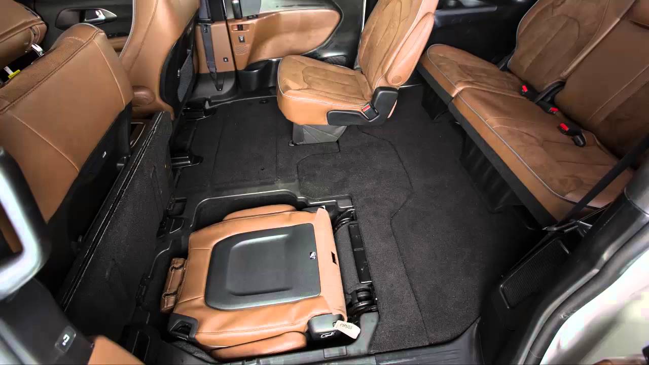 Stow-n-Go-Fold seats for more cargo space in 2017 Chrysler Pacifica