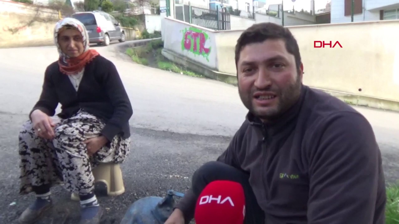 Şehir şehir gezen çift, sokakta tezgah açıp kalaycılık yapıyor