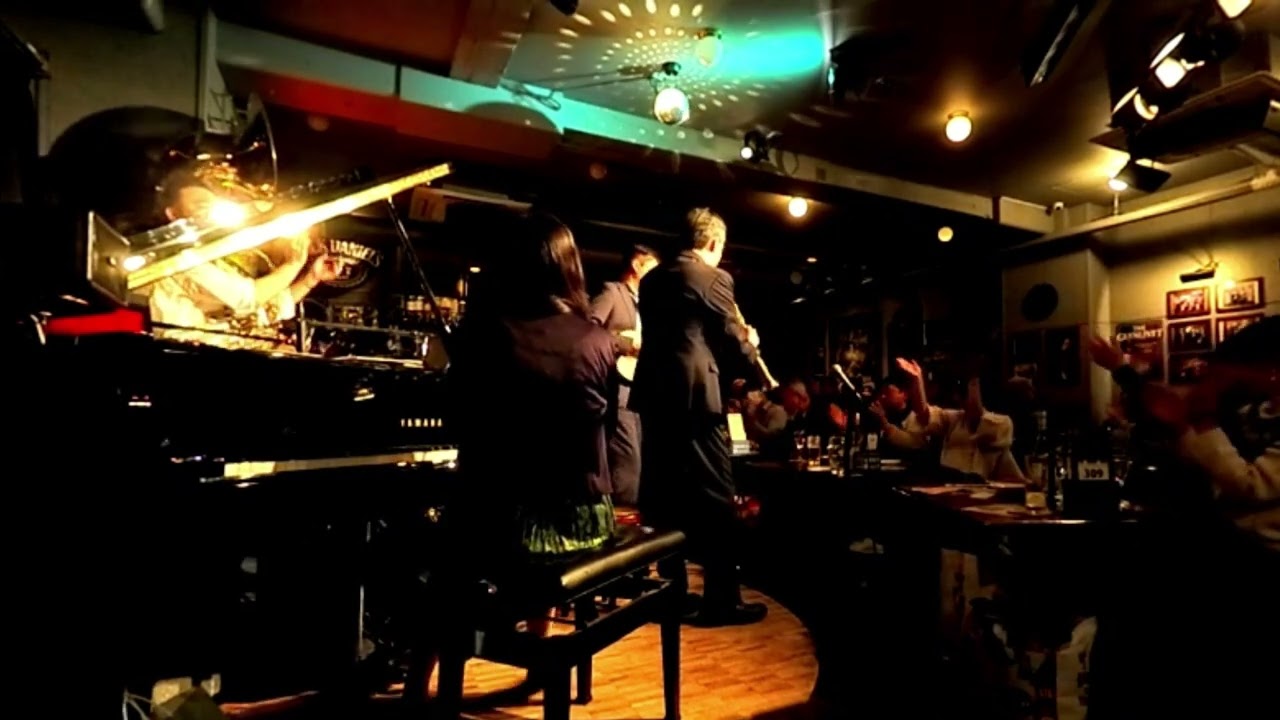 I wonder who's kissing her now - Young Nola Jazz Orch.