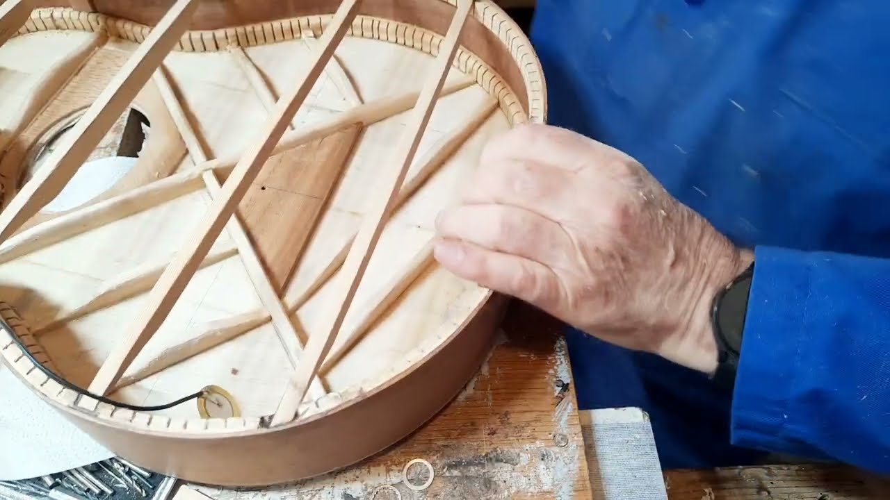 Fab-guit2 luthier amateur