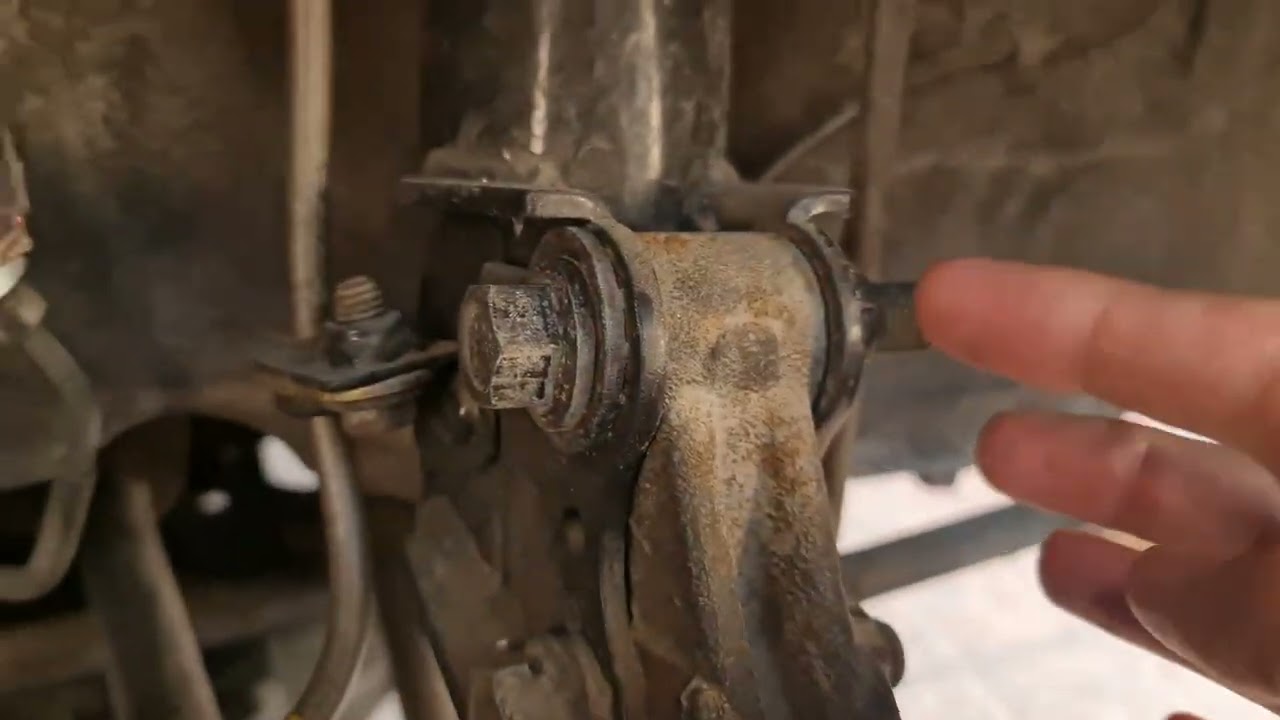 Adjust Camber bolts - mr2 spyder