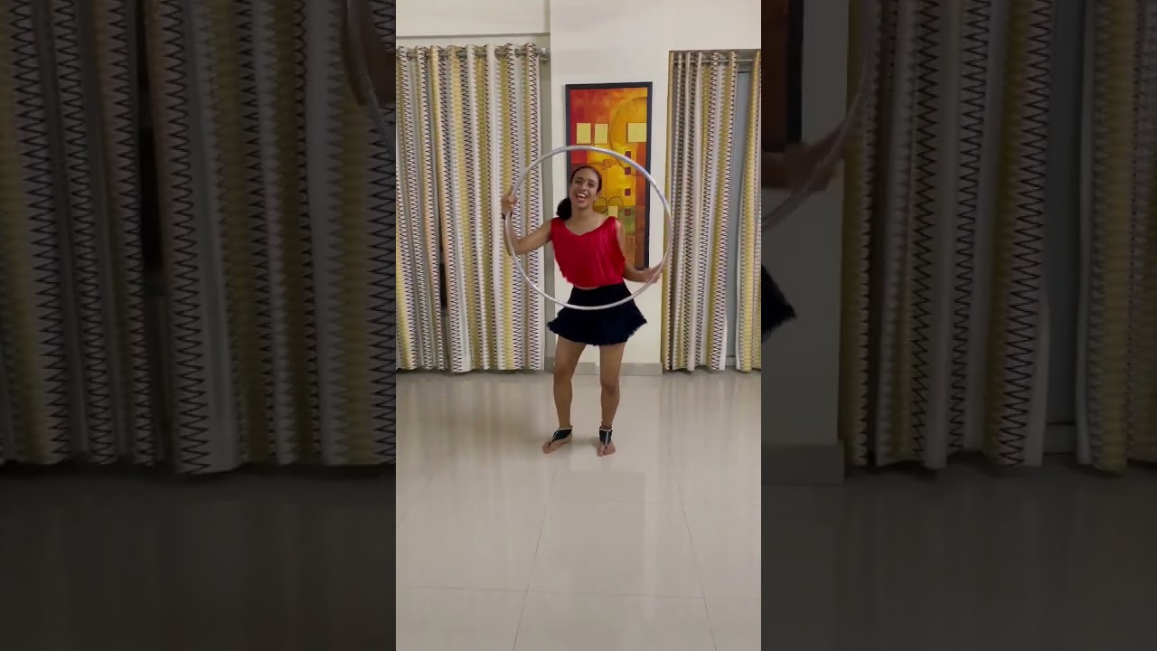 senorita !!#dance#hulahoop#hoopartist#hulahoopdancing#hulahoopdance #danceshorts #fun # vibing