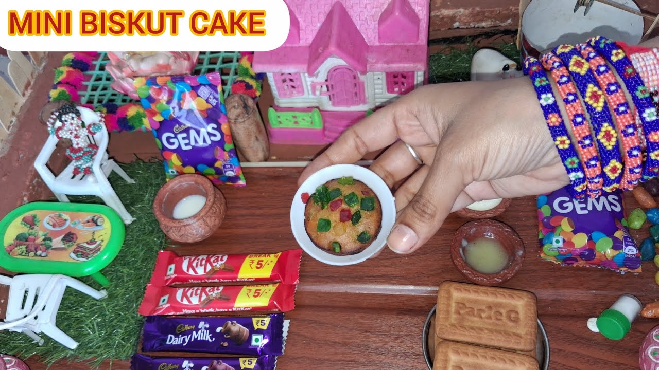 Miniature Parle-G Biskut Chocolate Cake 🎂 World smallest Cake 🎂 #miniaturecooking 