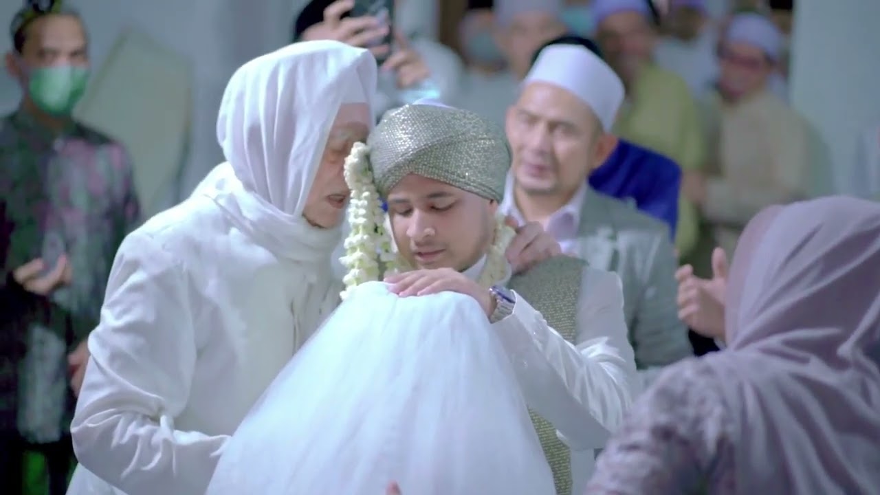 Wedding ning Alda binta KH An'im Falahuddin Mahrus dan Habib Ali Al-haidar (Lirboyo Mantu)