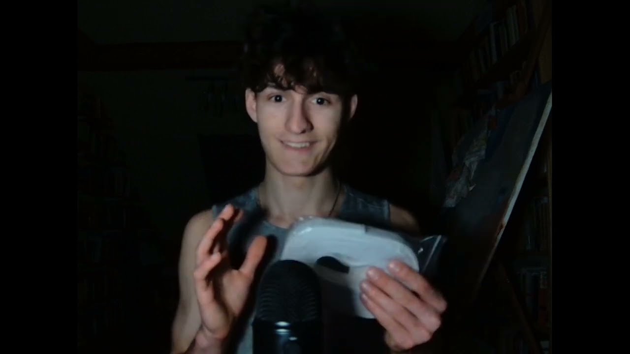 Extremely relaxing crinkle ASMR (no talking, just crinkles)