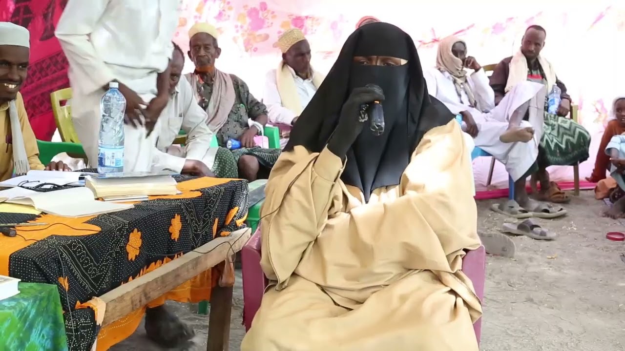 Qaybta Labaad ee imtixaanka dugsiga kuyaala qarsa.