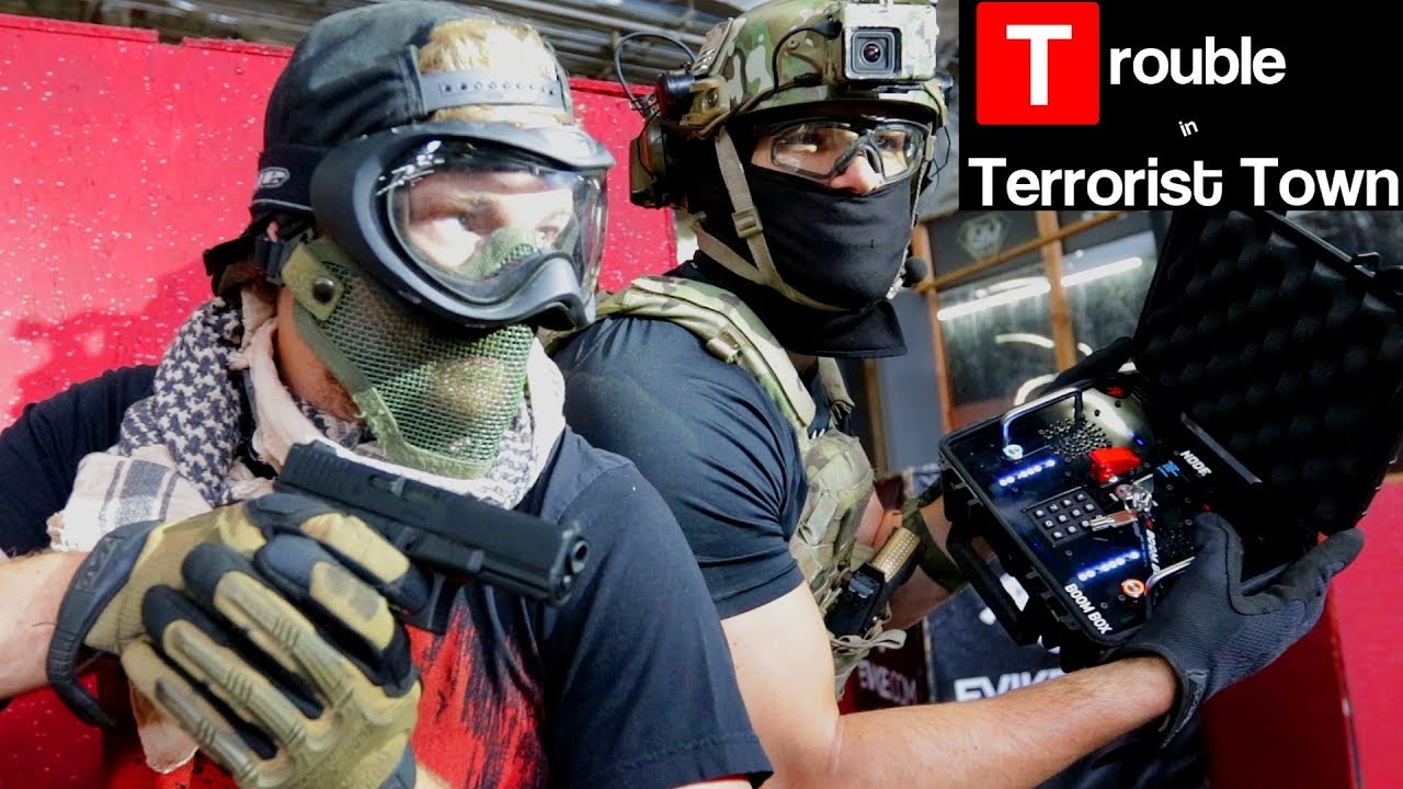 Airsoft TTT - Protecting A Bomb From A Silent Assassin!