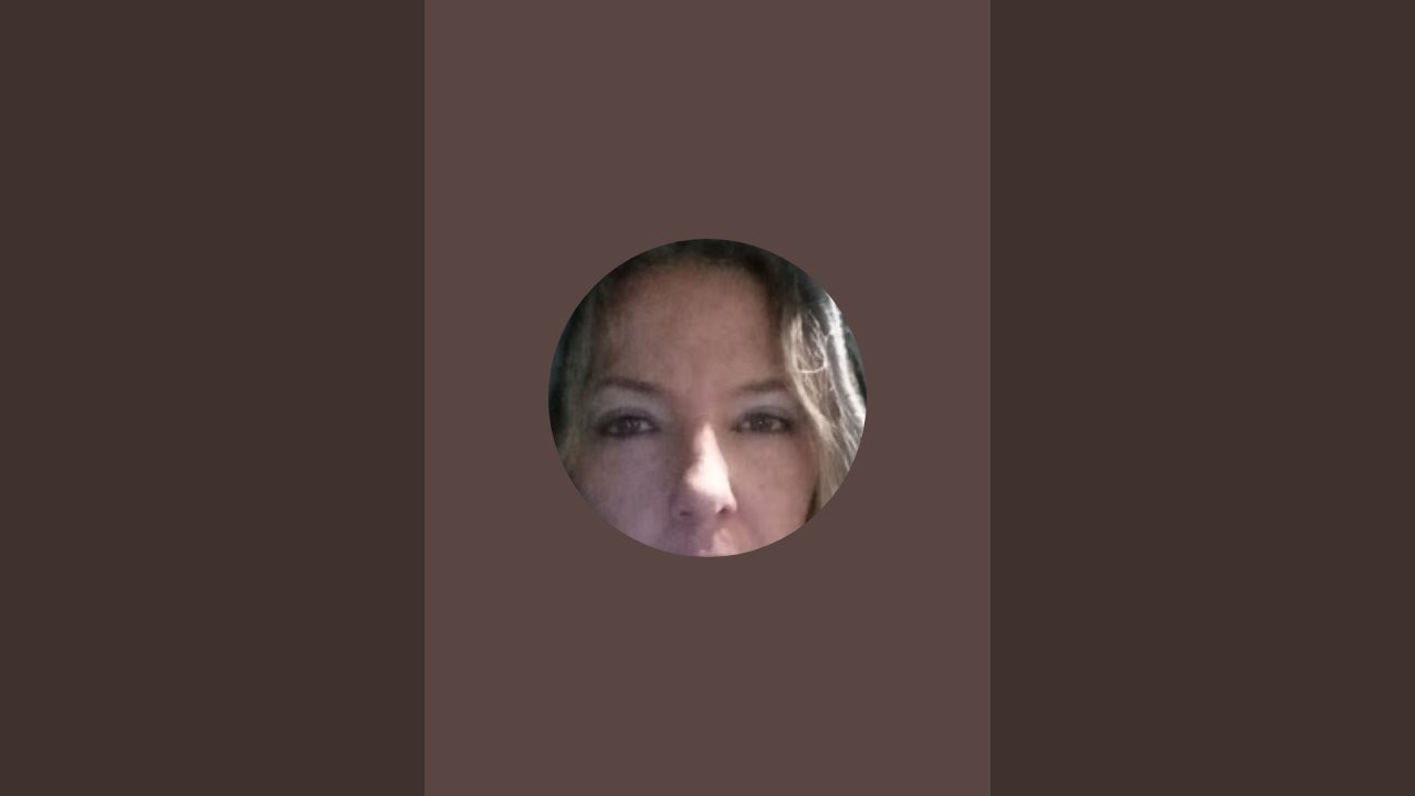 amazing amanda is live!