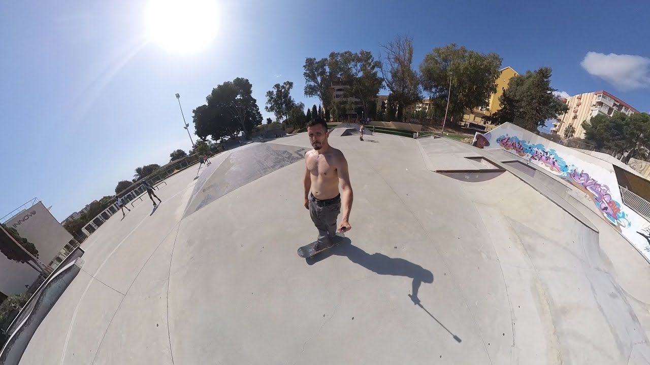 Probando el SKATEPARK de BENALMADENA.