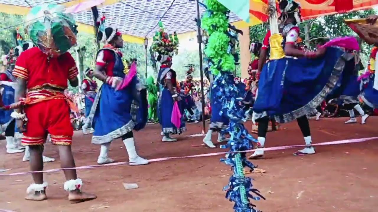 🦜ईनामी सुआ🦜नृत्य प्रतियोगिता द्वारी माई 2025| तरि हरि न न रे न न  मोर सुआ न|cg Sua geet champa nisad
