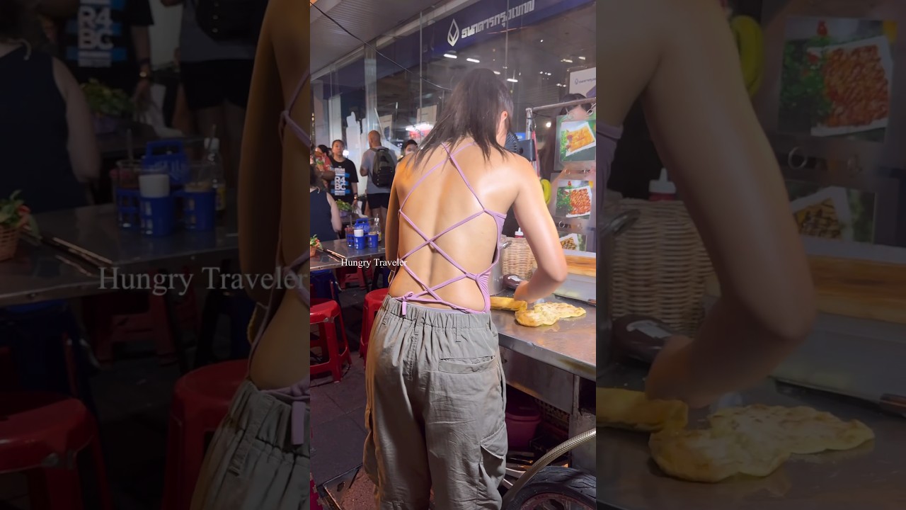 Hardworking Thai Lady Make Banana Pancake -Thai Street Food