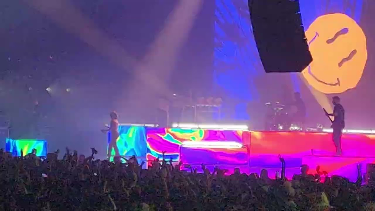 Bring Me The Horizon / Happy Song live @ Toyota Music Factory 10/18/22