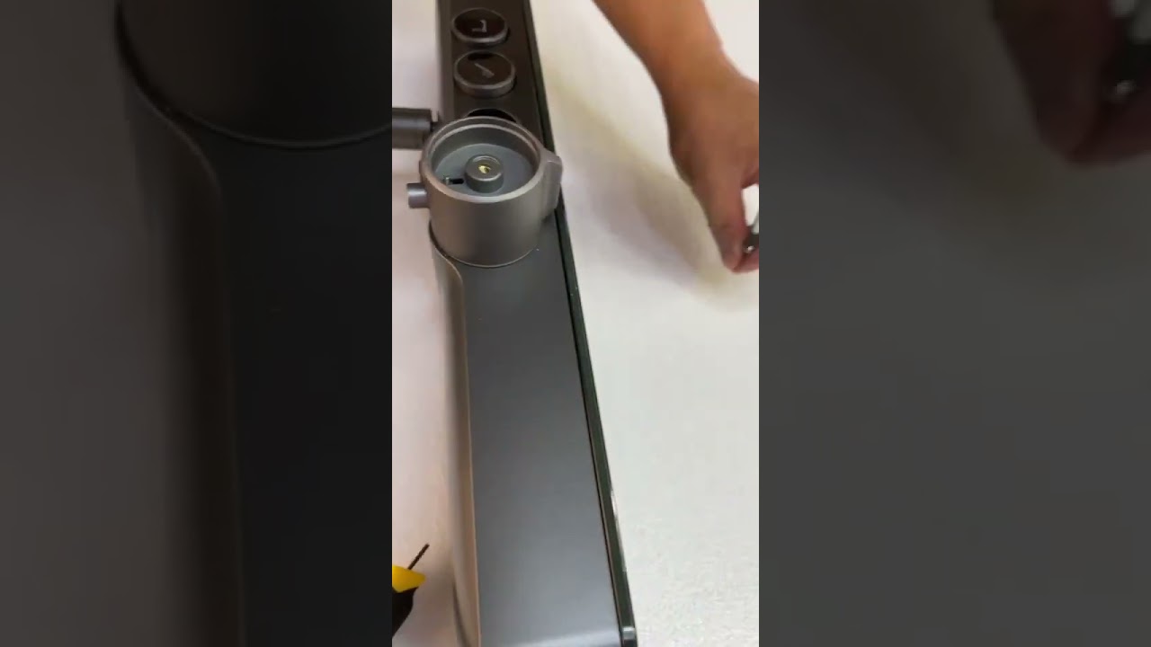 D&eacute;montage et fonctionnement du r&eacute;glage thermostatique du colonne de douche EMKE - pas d'eau chaude