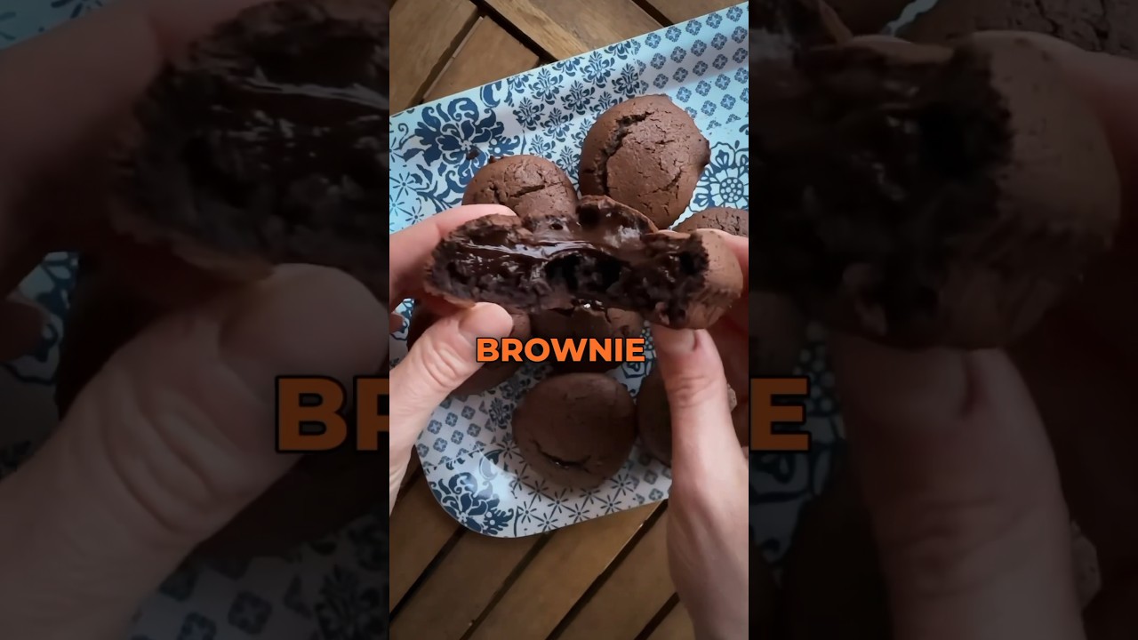 Baka l&auml;ttlagade kalorisn&aring;la proteinbrownies tillsammans med mig! 🤤 #recept