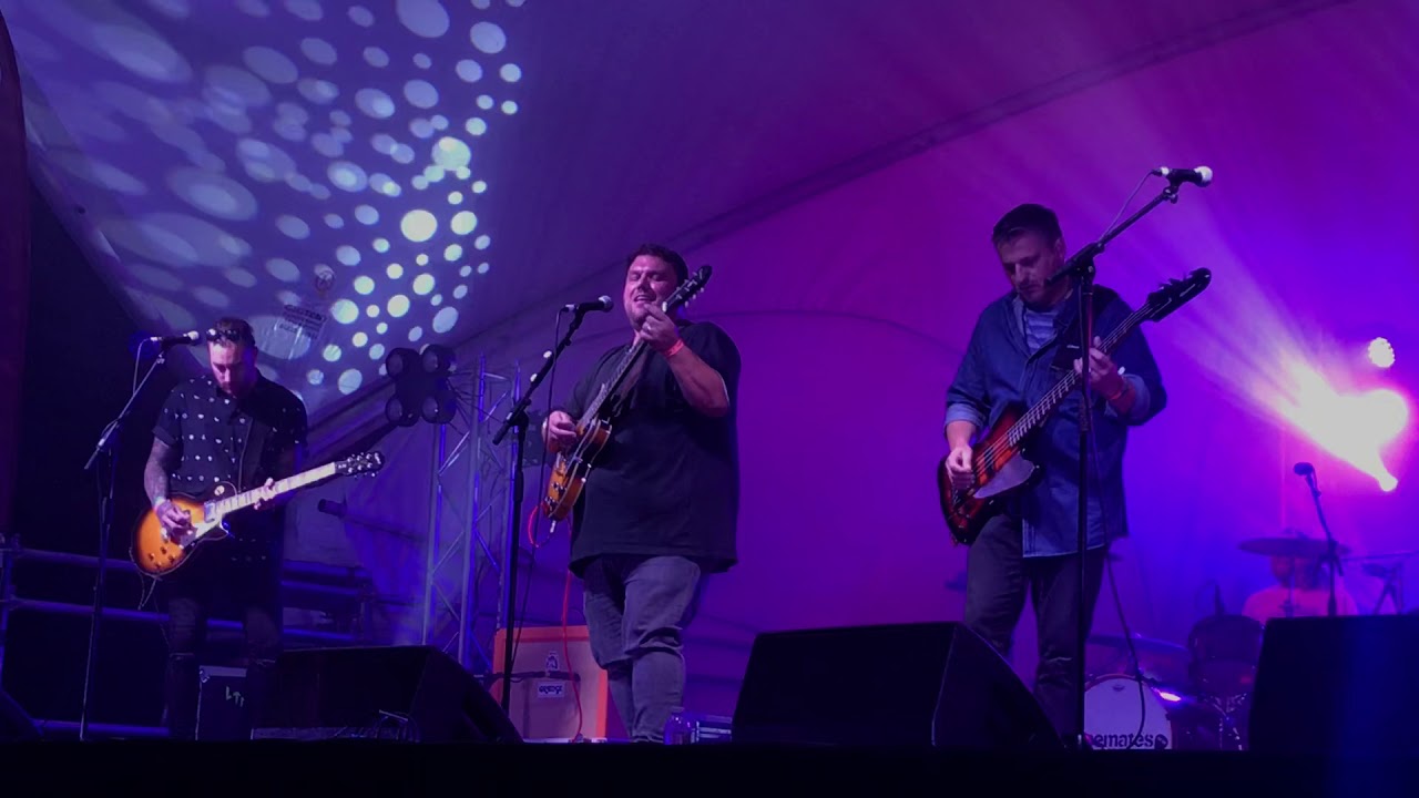 Kingz Of Leon The Bucket/Waste a moment KzOL (KOL Tribute) - Victorious Festival 2018