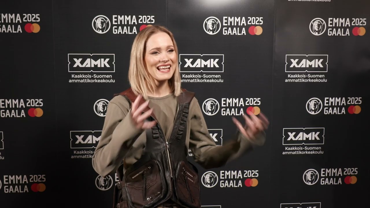 Sanni Xamkin opiskelijoiden haastattelussa Emma Gaalan ehdokkaiden julkistamistilaisuudessa
