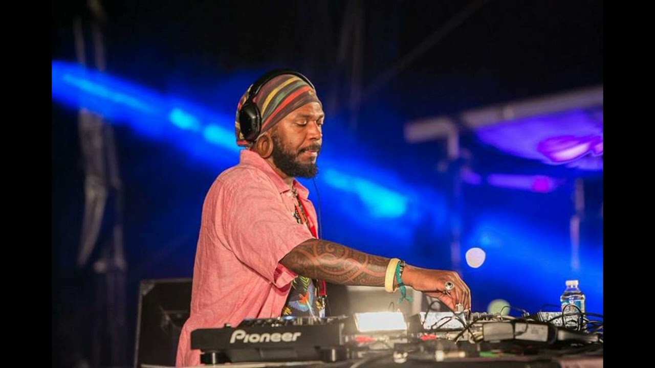 Osunlade - The Day We Met For Coffee (Afefe Iku Remix)