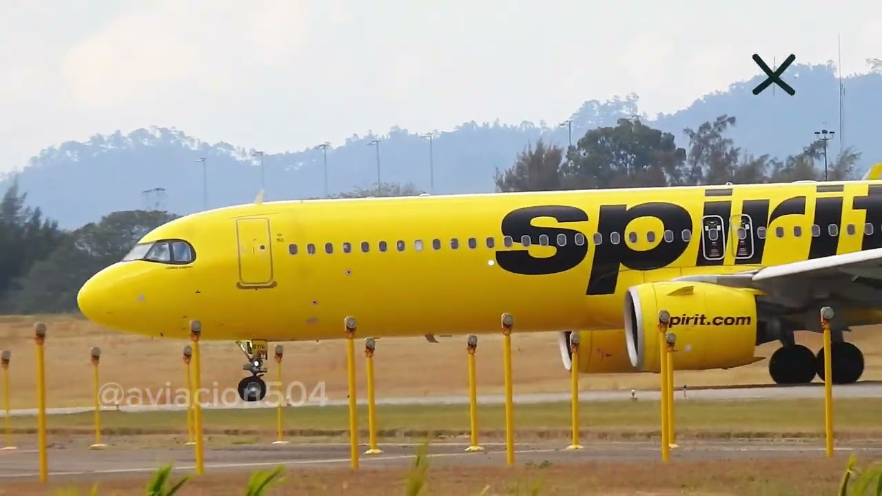 Airbus A321Neo de Spirit Airlines despegando del Aeropuerto Internacional Palmerola, Honduras, 🇭🇳
