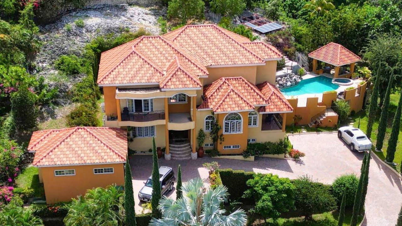 Executive 4 Bedroom 6 Bathroom House At Shenstone Drive, Beverly Hills, Kingston 6, Jamaica