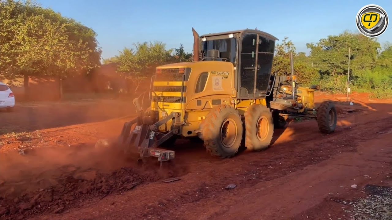 PATROL RECUPERANDO RUA PARA PAVIMENTAÇÃO, PARTE I/Motoniveladora/Patrola/Road Grader/Motor Grader.
