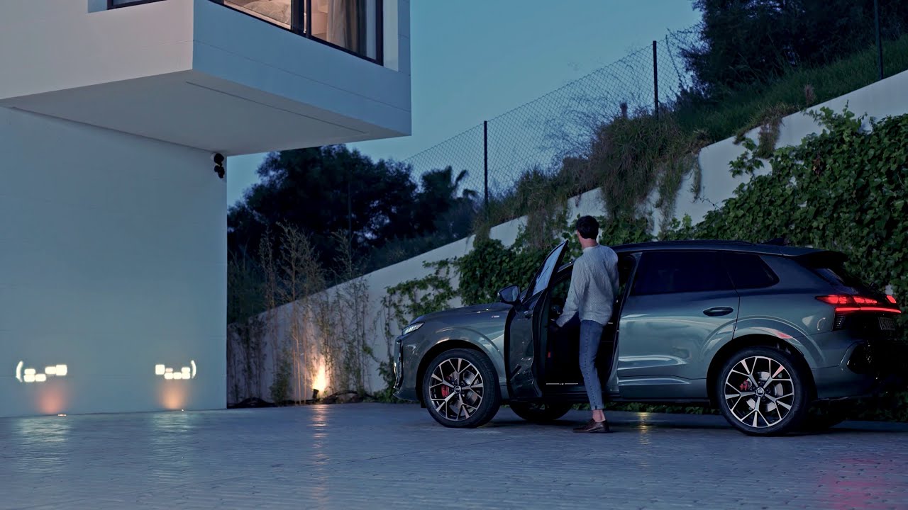 New Audi Q3 (2026) - CRAZY Micro-LED Technology & Ambient Lighting