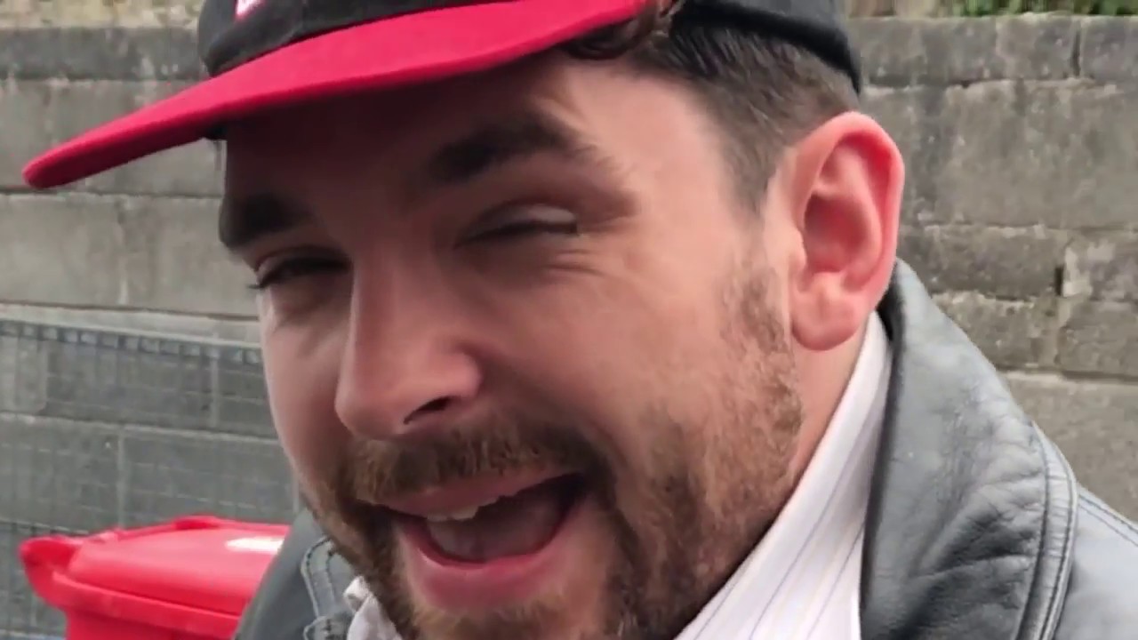 Tommy Shlug - Are ye doin' a bit o' videoin?