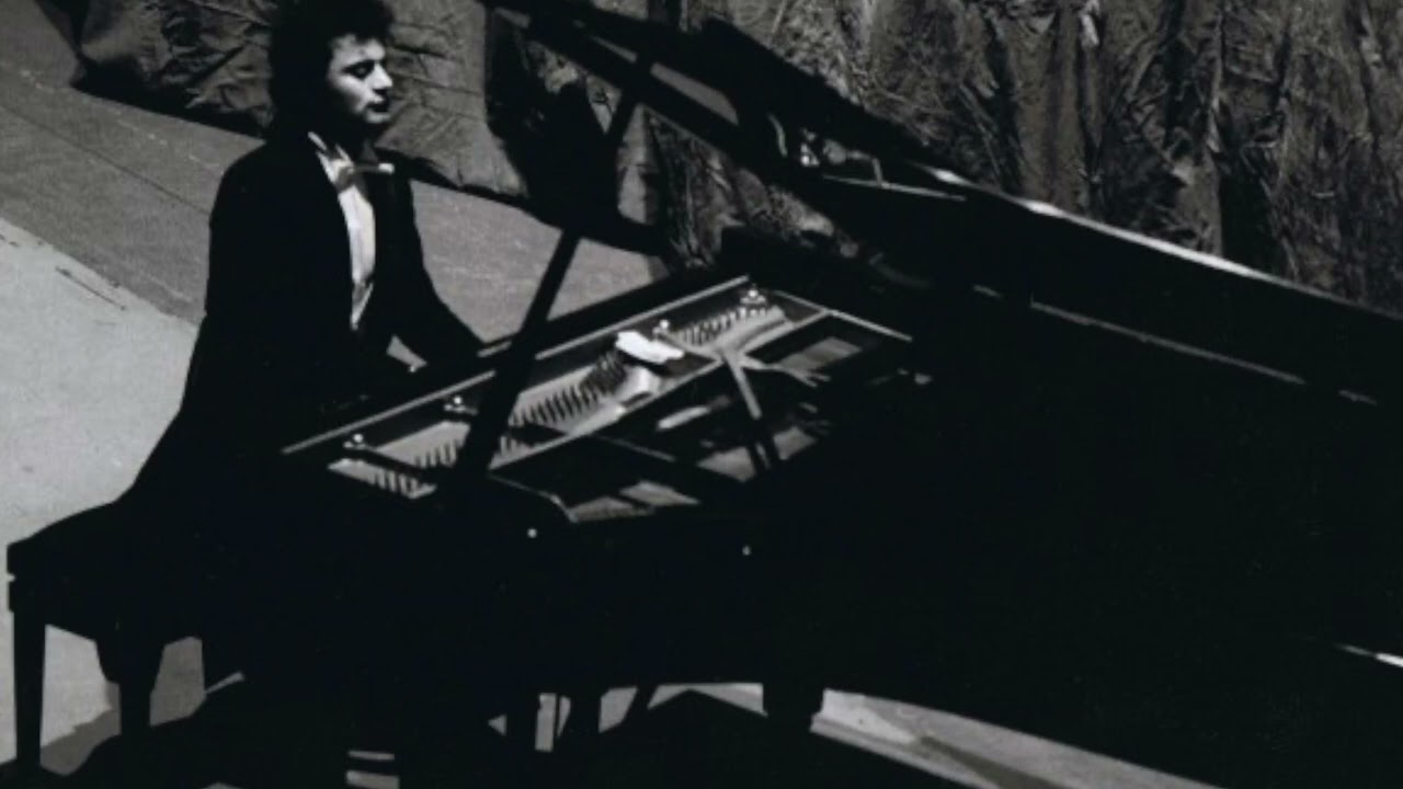 Schönberg: Suite op. 25 (Pietro Soraci, piano)