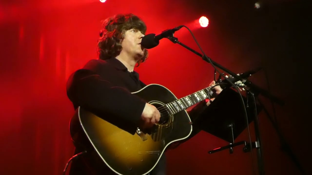 Fionn Regan - Dogwood Blossom @ Paradiso Amsterdam (5/7)