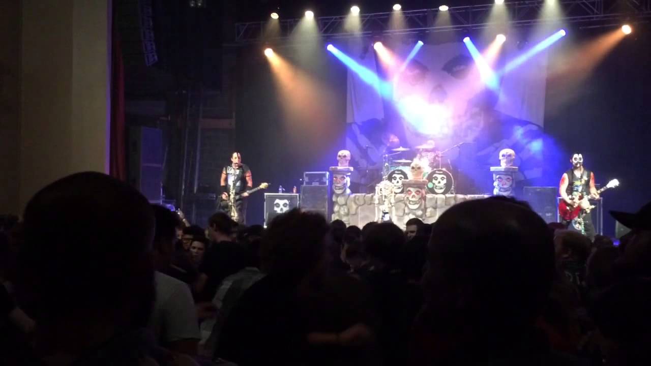 Misfits - Live 10/30/15 (part 1)