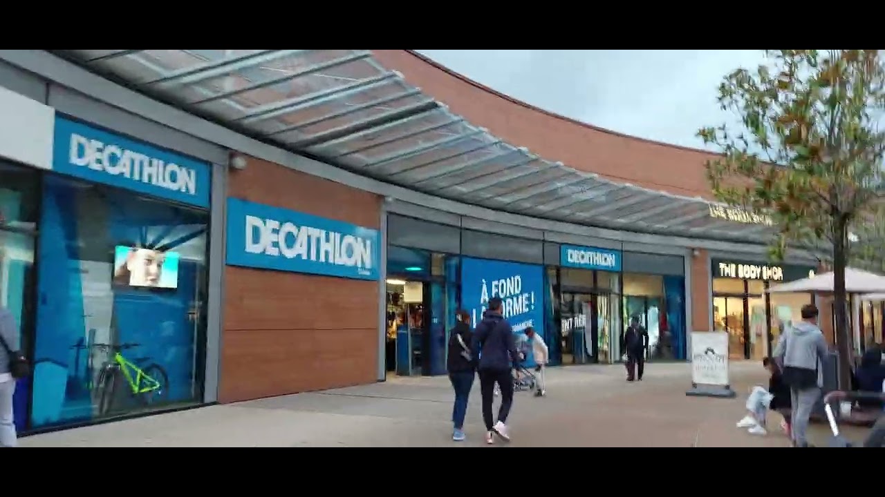 PARIS :  Thiais Village .  September 2022. Part 4.