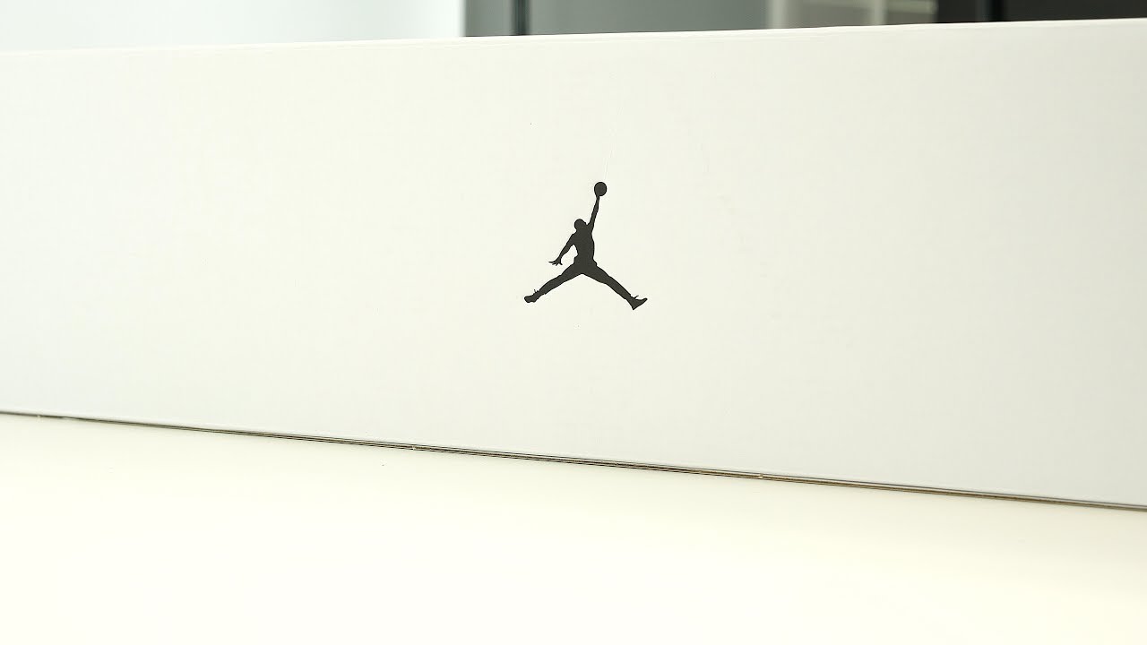 UNBOXING: Michael Jordan's First Sneaker Exclusive as a Player