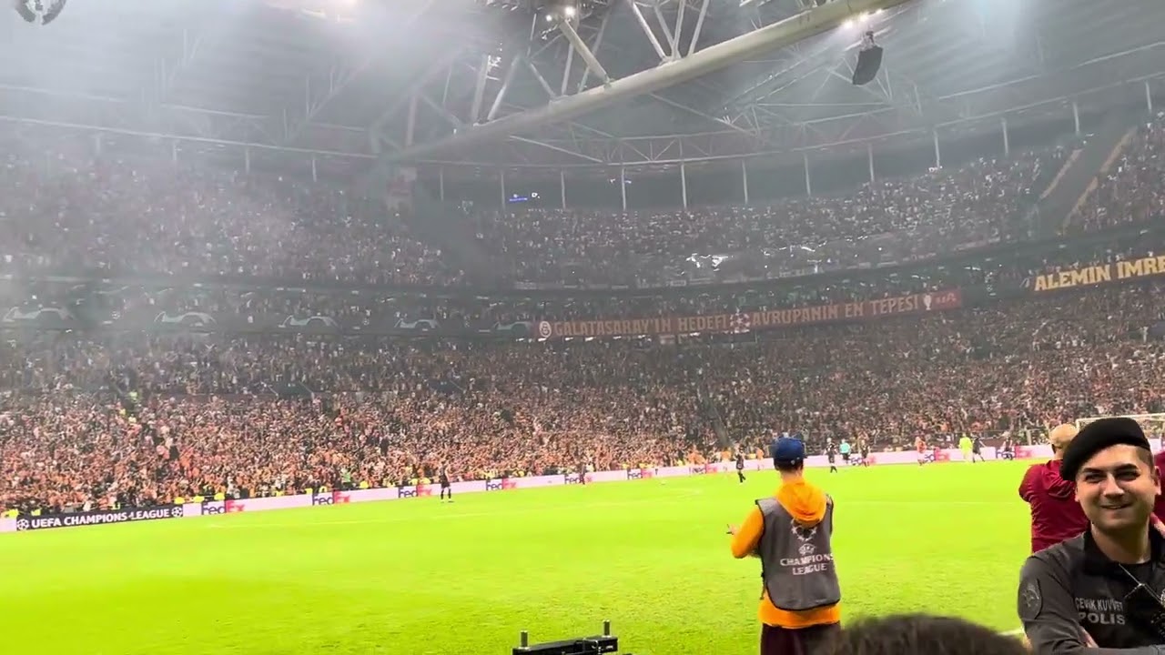 Galatasaray Istanbul - Bayern München Münih penaltı Elfmeter Icardi Champions League Rams Park