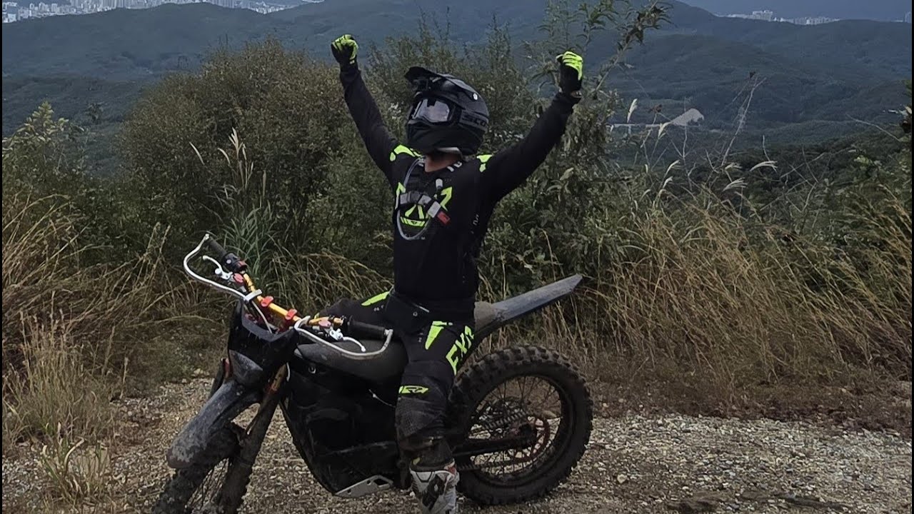 INSANE Electric Dirt Bike Ride! Arctic Leopard EX800 Ride - [4k]