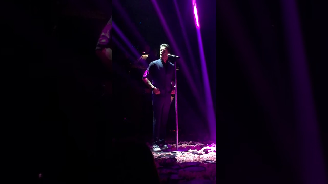 ΝΙΚΟΣ ΟΙΚΟΝΟΜΟΠΟΥΛΟΣ -ΜΟΥ ´ΠΕ ΜΙΑ ΨΥΧΗ live Κέντρο Αθηνών 01/04/2018