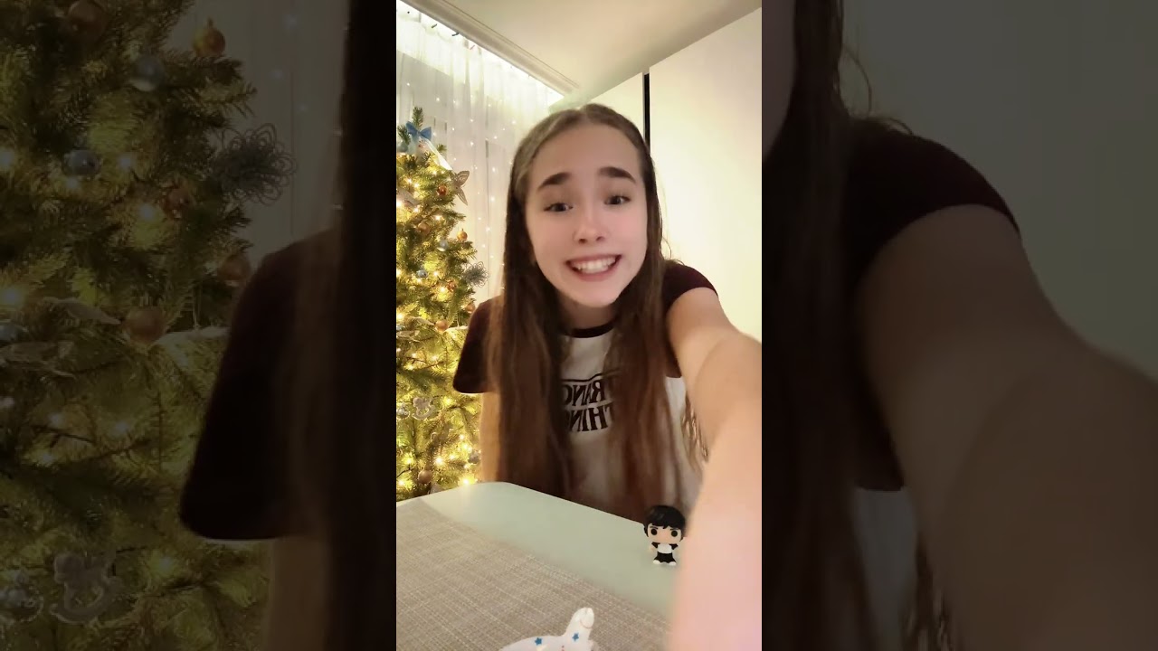 Разпаковка kinder stranger things 