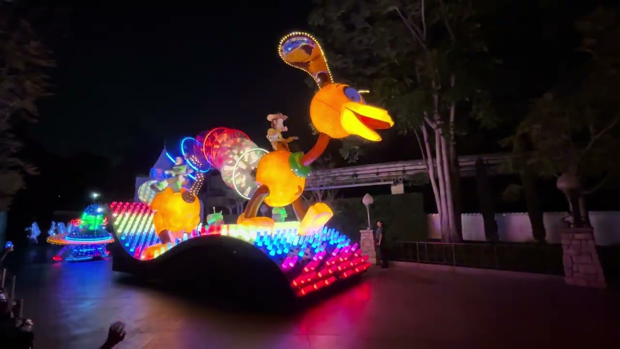 Disneyland Paint the Night Parade Toy Story 🥁 #disneyland #disney #disneyparks #toystory #pixar