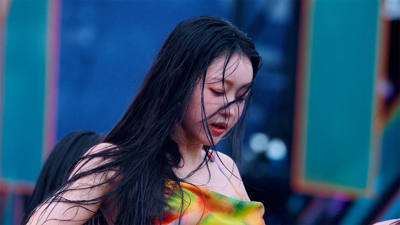 240707 유아 Yooa solo : Rooftop 루프탑 무대 @ 워터밤 서울 WATERBOMB SEOUL 2024 | Plumia (4K 60p)