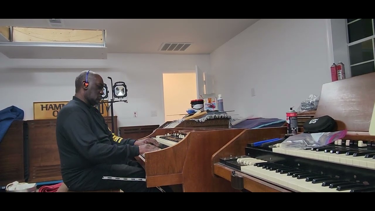 Пробное использование органа Hammond A100 в нашей церкви - часовня Рэмси в Уэйдсборо, Северная Ка...