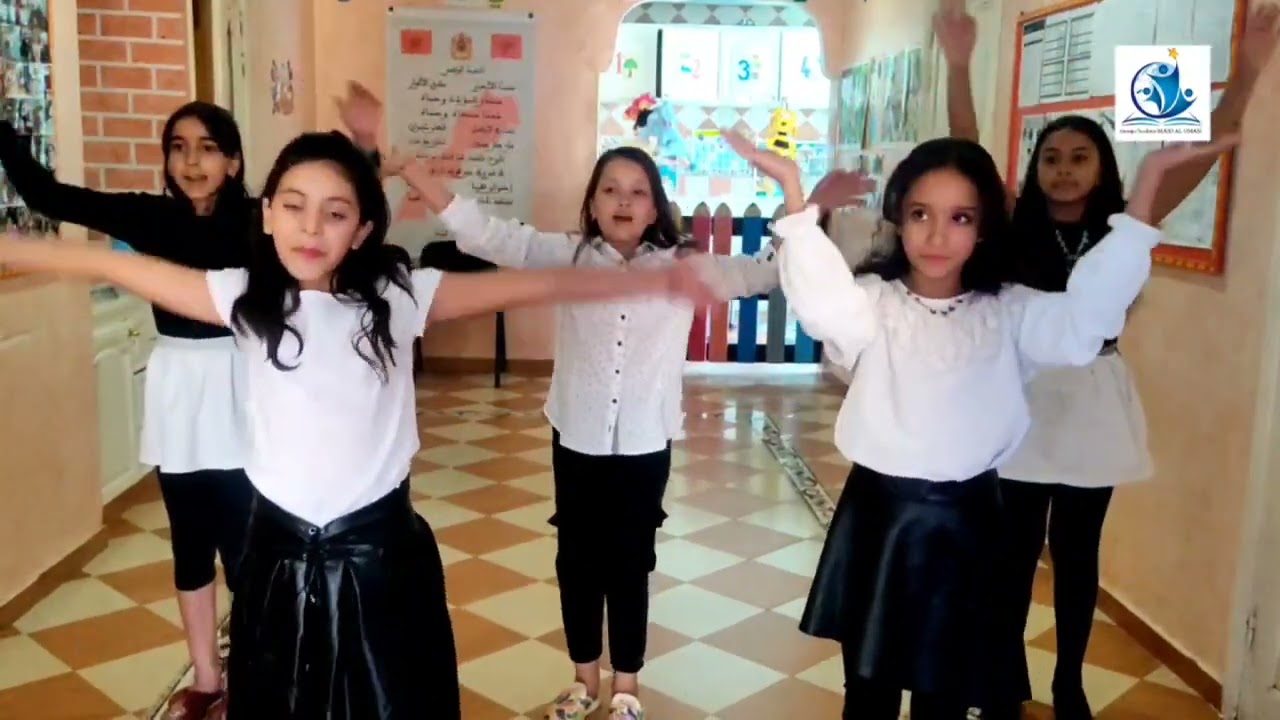 يا معلمي هاك قاسمي مجد الأمم في الإحتفال باليوم العالمي للمدرس