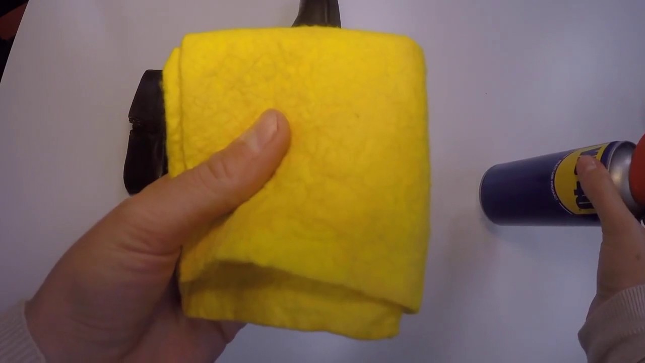 Come sbloccare cerniere zip con WD-40