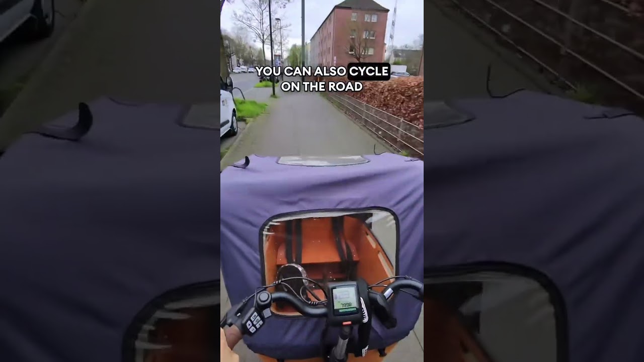 Here's how you cycle on a bike path in Germany...