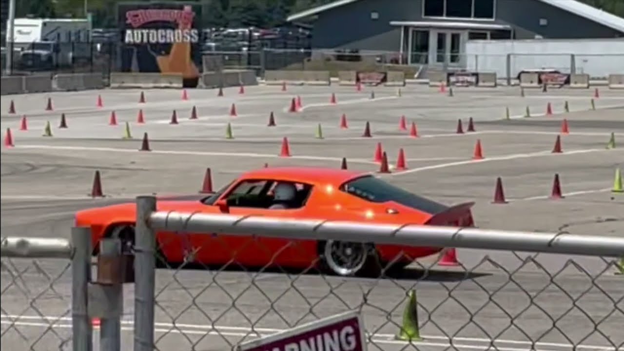 Iowa Classic Car Meet • Autocross