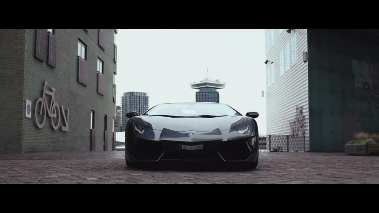Lamborghini Aventador 