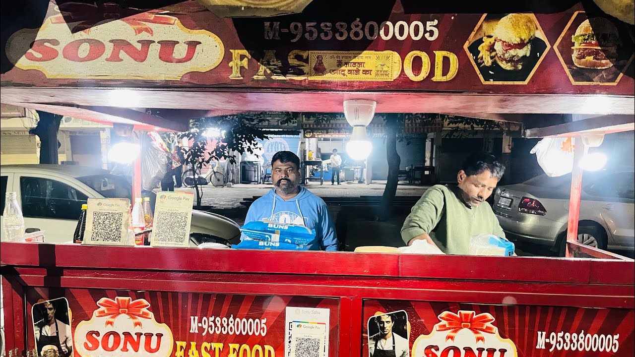 Ludhiana Street Food famous Burger,Spring Rolls Indian Street Food Punjab Street food Sweet CornRoll