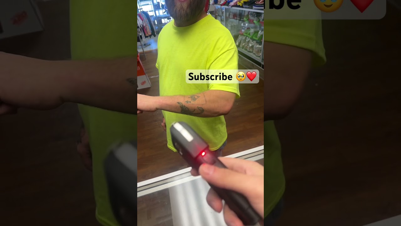 Comment below ! #funny #comedy #prank #tazer #youngarab