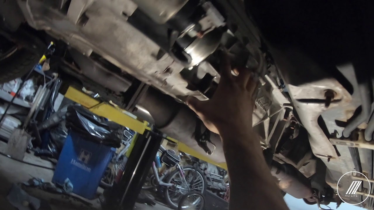 Rx8 Manual transmission fluid and motor mount replacement !